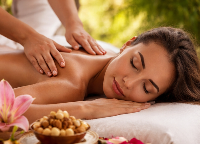 Massage Suédois : détente musculaire et relaxation.